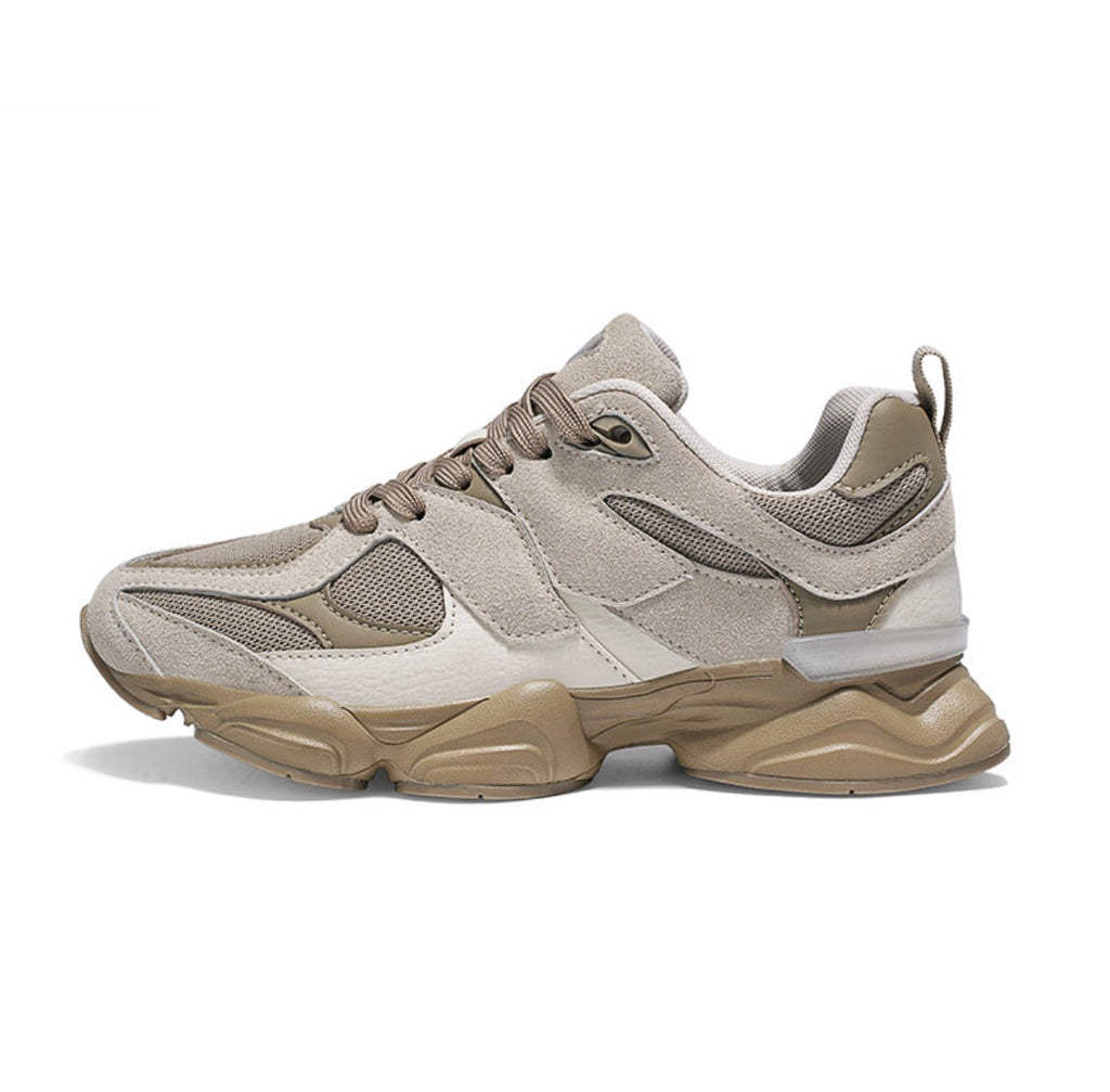 Ready-to-Ship All-Season Thick Footwear